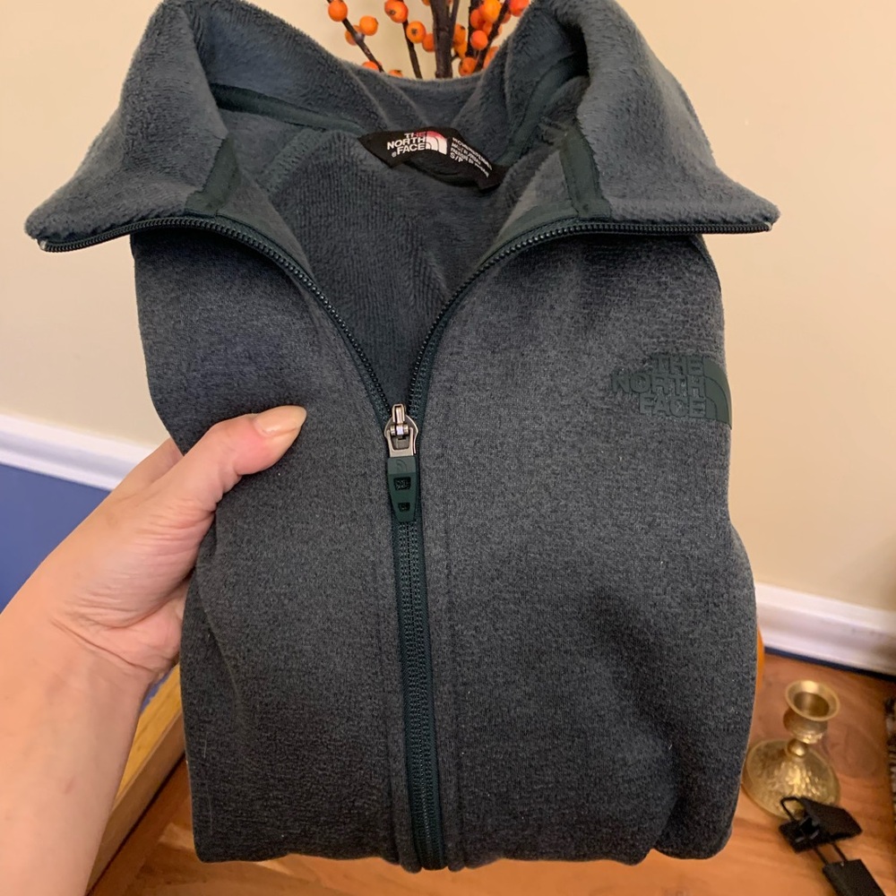 Women’s Green North Face Zip up Fleece